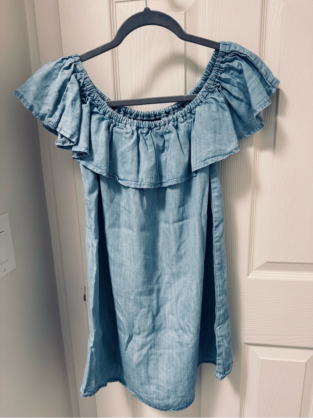 Lulus Light Wash Off-Shoulder Chambray Top - Light Blue
